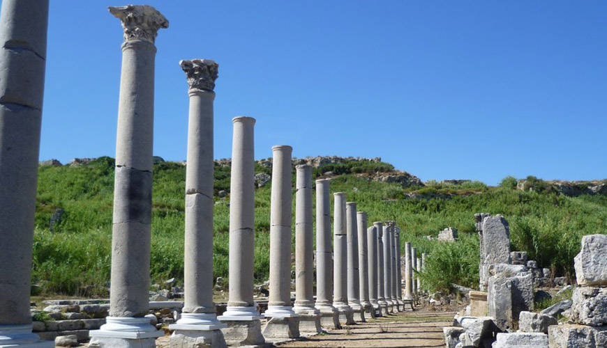 خرابه های یونانی رومی در سایت باستانی Perge آنتالیا